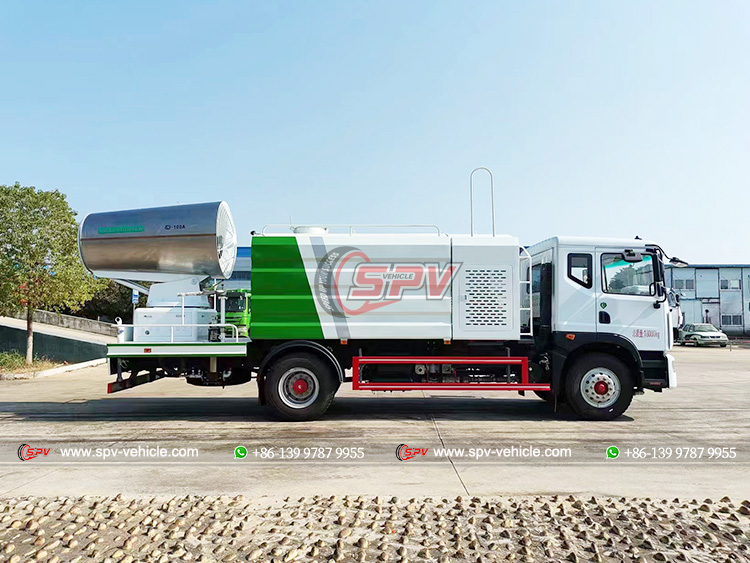 DONGFENG Heavy-duty Water Spraying Truck - Right Side